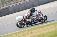 donington-no-limits-trackday;donington-park-photographs;donington-trackday-photographs;no-limits-trackdays;peter-wileman-photography;trackday-digital-images;trackday-photos